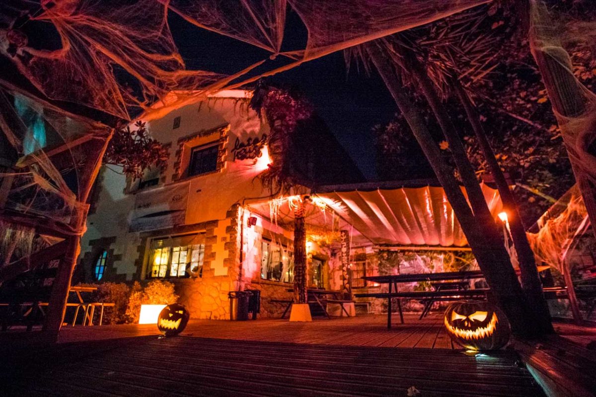 Halloween party at latas surf house: the party before the perfect storm
